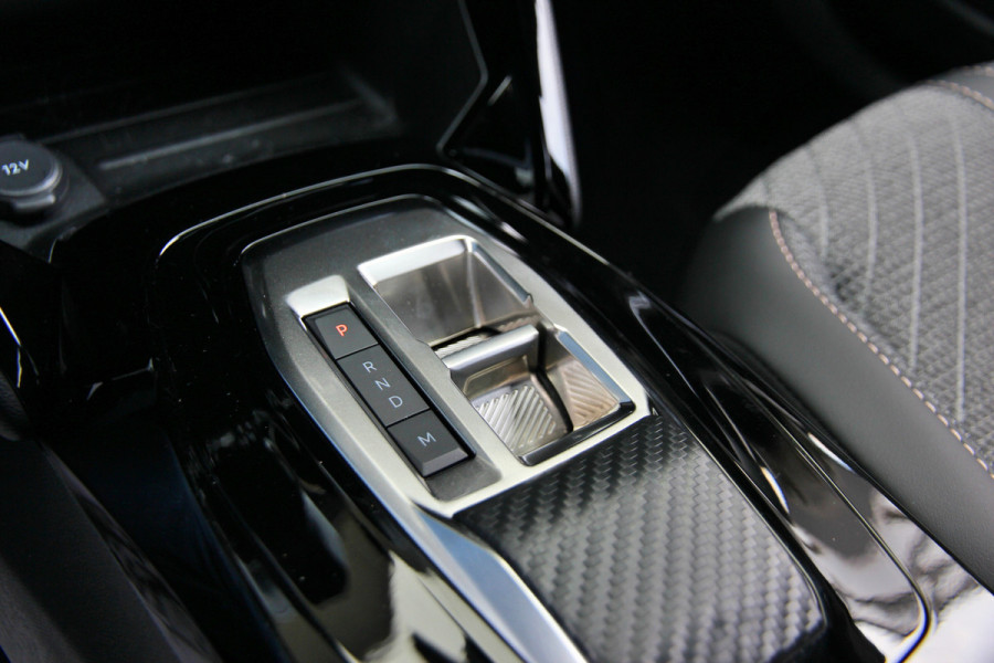 Peugeot 2008 1.2 PureTech 130 Allure | ACC | 360 | Carplay | Keyless