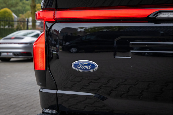 Ford USA F-150 Lightning Platinum Extended Range