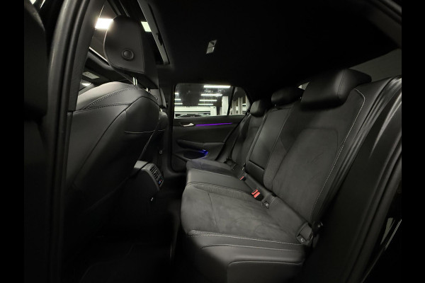 Volkswagen Golf 1.5 eTSI 50 Edition | Pano | Head-up |360Cam