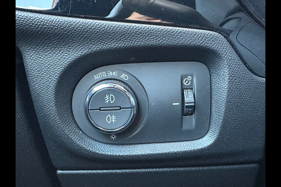 Opel Corsa 1.2 GS Line Automaat Leer Navi Camera Carplay Pano