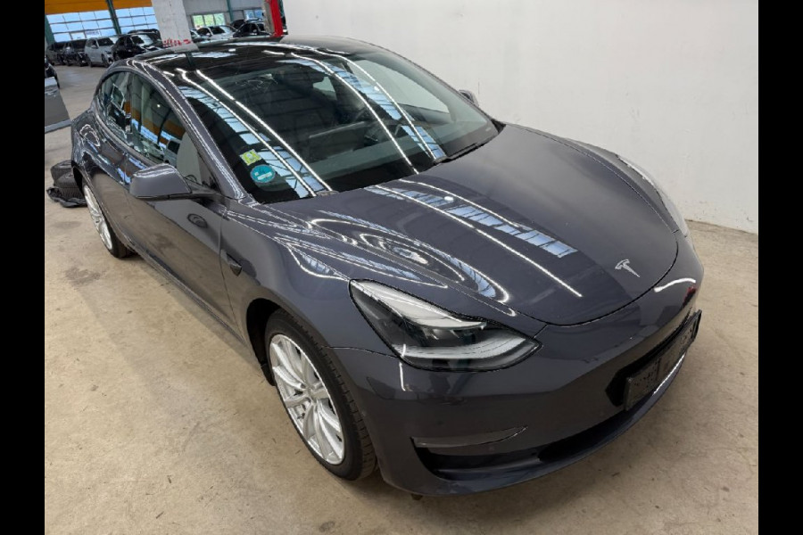 Tesla Model 3 Long Range AWD 75 kWh