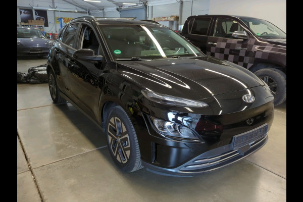 Hyundai Kona EV Premium 64 kWh