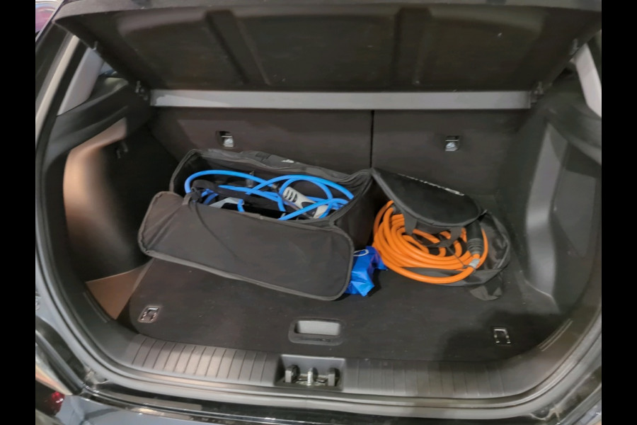 Hyundai Kona EV Premium 64 kWh