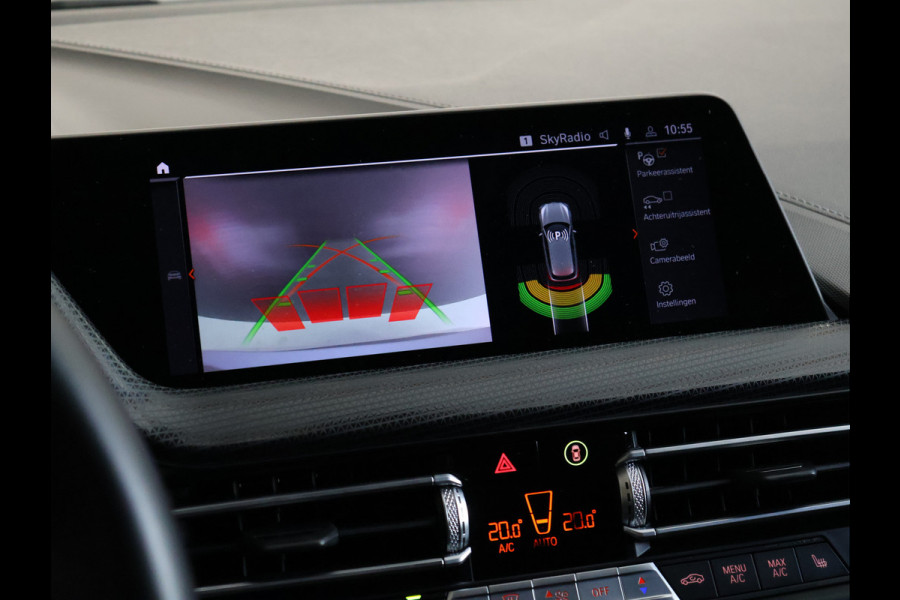 BMW 1-serie 118i Executive [APPLE CARPLAY, ANDROID AUTO, MEMORY SEAT, KEYLESS ENTRY, CAMERA, LEDER, CRUISE CONTROL, NIEUWSTAAT]