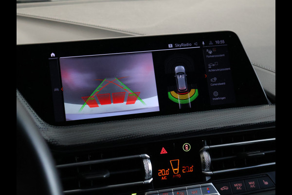 BMW 1-serie 118i Executive [APPLE CARPLAY, ANDROID AUTO, MEMORY SEAT, KEYLESS ENTRY, CAMERA, LEDER, CRUISE CONTROL, NIEUWSTAAT]