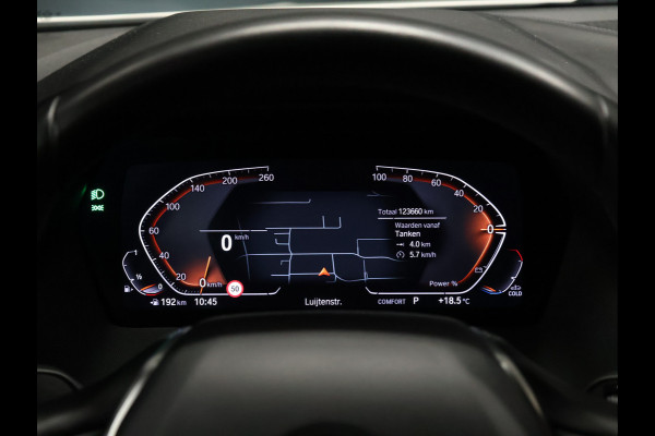 BMW 1-serie 118i Executive [APPLE CARPLAY, ANDROID AUTO, MEMORY SEAT, KEYLESS ENTRY, CAMERA, LEDER, CRUISE CONTROL, NIEUWSTAAT]