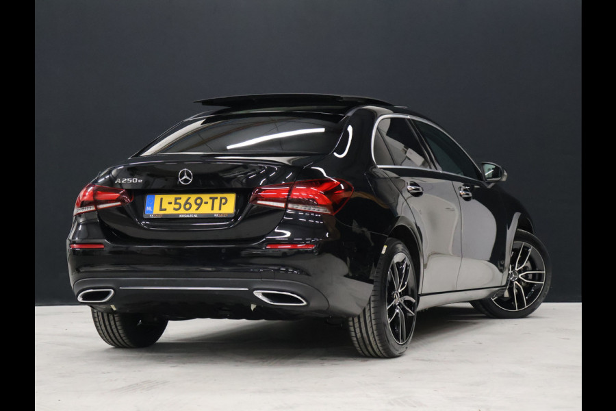 Mercedes-Benz A-Klasse 250 e Business Solution Luxury Limited [SCHUIFKANTELDAK, SFEERVERLICHTING, MEMORY, ELEKTRISCHE STOELEN, CAMERA, LEDER, NIEUWSTAAT]