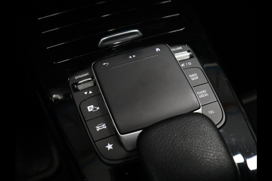 Mercedes-Benz A-Klasse 250 e Business Solution Luxury Limited [SCHUIFKANTELDAK, SFEERVERLICHTING, MEMORY, ELEKTRISCHE STOELEN, CAMERA, LEDER, NIEUWSTAAT]