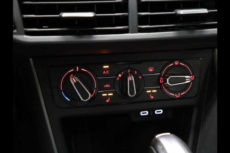 Volkswagen Polo 1.0 TSI Life Business Automaat [APPLE CARPLAY, ANDROID AUTO, STOELVERWARMING, PDC V+A, CRUISE CONTROL, NIEUWSTAAT]
