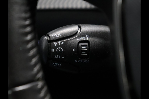 Peugeot 208 1.2 PureTech Blue Lease Active [TREKHAAK, APPLE CARPLAY, ANDROID AUTO, NAVIGATIE, PARKEERSENSOR, CRUISE CONTROL, NIEUWSTAAT]