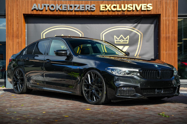BMW 5 Serie 540i Executive M-Pakket Panodak Leer HUD Keyless Camera ACC
