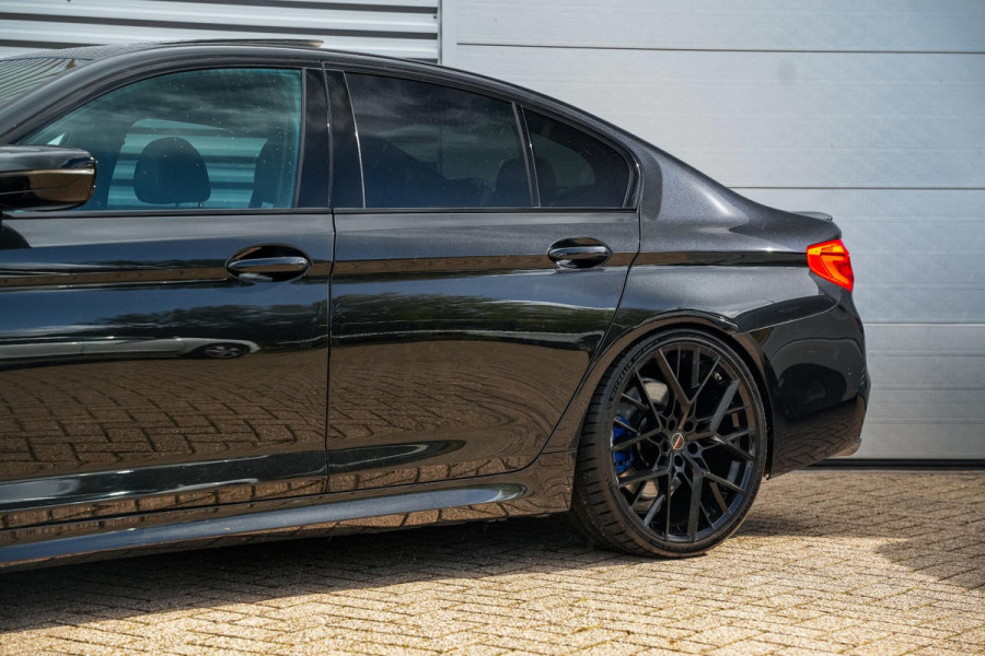 BMW 5 Serie 540i Executive M-Pakket Panodak Leer HUD Keyless Camera ACC
