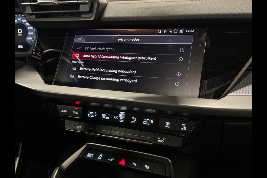 Audi A3 Sportback 40 TFSI e Edition | PANO | S-LINE | KUIPSTOELEN | PLUG IN HYBRIDE