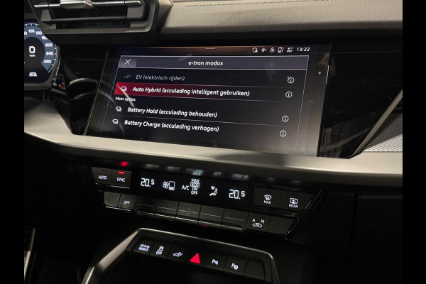 Audi A3 Sportback 40 TFSI e Edition | PANO | S-LINE | KUIPSTOELEN | PLUG IN HYBRIDE