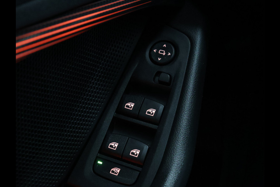 BMW 1-serie 118i Sport Line [APPLE CARPLAY, ANDROID, CAMERA, HALF LEDER, HiFi SOUNDSYSTEM, CRUISE, PDC V+A, CLIMATE, NIEUWSTAAT]