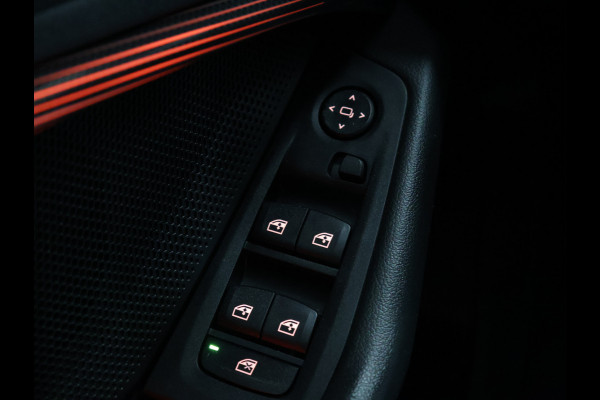 BMW 1-serie 118i Sport Line [APPLE CARPLAY, ANDROID, CAMERA, HALF LEDER, HiFi SOUNDSYSTEM, CRUISE, PDC V+A, CLIMATE, NIEUWSTAAT]