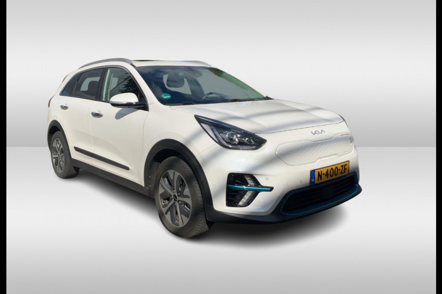 Kia e-Niro DynamicPlusLine 64 kWh 61.834 km 1e Eigenaar Nl Auto! / Camera / Schuifdak / Leder / Keyless / Navigatie / Dodehoek / DAB / Cruise Control