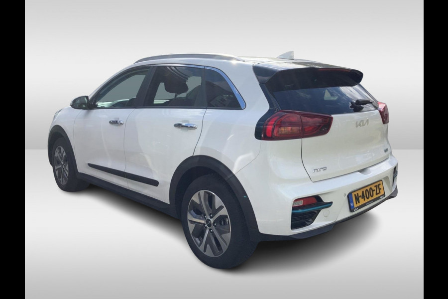 Kia e-Niro DynamicPlusLine 64 kWh 61.834 km 1e Eigenaar Nl Auto! / Camera / Schuifdak / Leder / Keyless / Navigatie / Dodehoek / DAB / Cruise Control