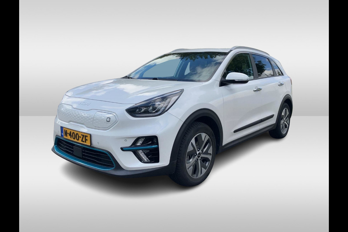Kia e-Niro DynamicPlusLine 64 kWh 61.834 km 1e Eigenaar Nl Auto! / Camera / Schuifdak / Leder / Keyless / Navigatie / Dodehoek / DAB / Cruise Control