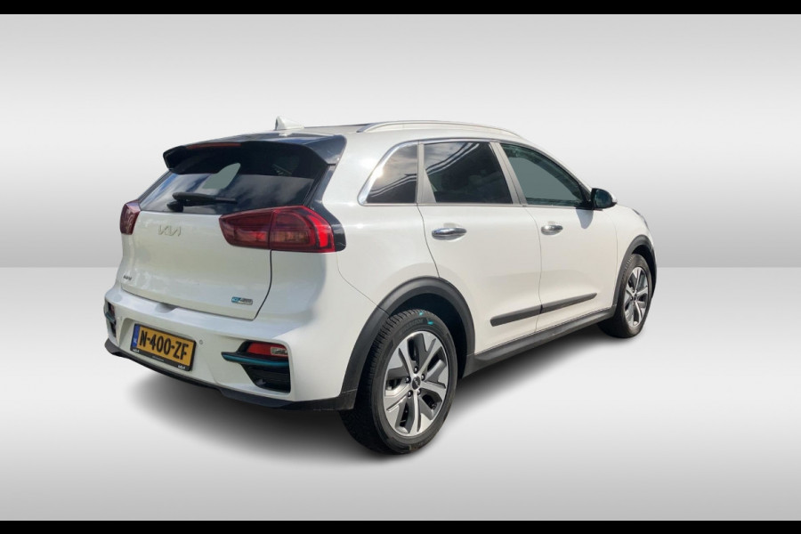 Kia e-Niro DynamicPlusLine 64 kWh 61.834 km 1e Eigenaar Nl Auto! / Camera / Schuifdak / Leder / Keyless / Navigatie / Dodehoek / DAB / Cruise Control