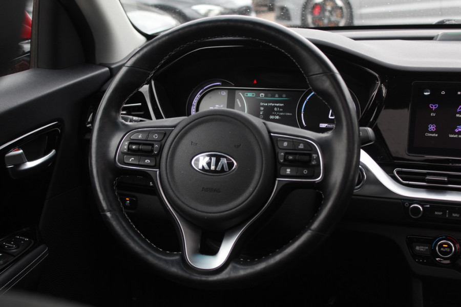 Kia e-Niro DynamicPlusLine 64 kWh 61.834 km 1e Eigenaar Nl Auto! / Camera / Schuifdak / Leder / Keyless / Navigatie / Dodehoek / DAB / Cruise Control