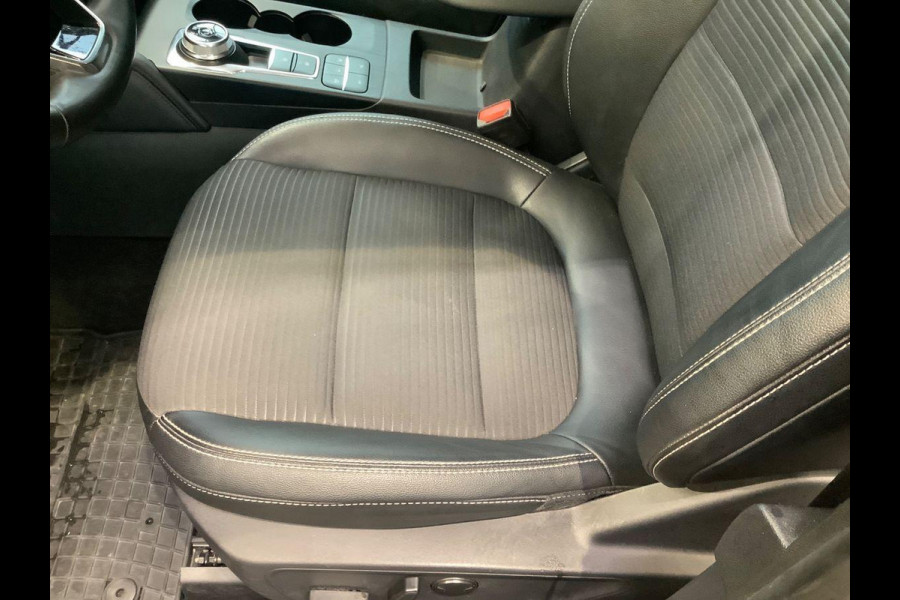 Ford Kuga 2.5 PHEV Titanium X | 2 bandensets | Trekhaak | Bang&Olufsen | Half leder | Adaptive cruise control | Winter pack | Dodehoeksensoren