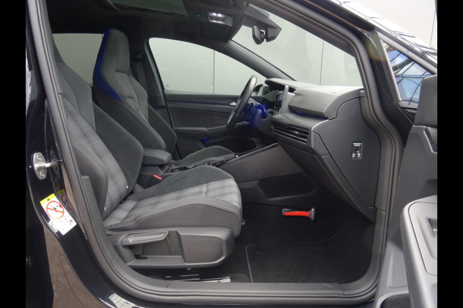 Volkswagen Golf 1.4 eHybrid GTE * PANORAMADAK * 18 INCH * IQ LIGHT !!