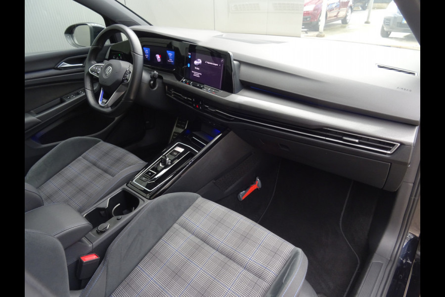 Volkswagen Golf 1.4 eHybrid GTE * PANORAMADAK * 18 INCH * IQ LIGHT !!