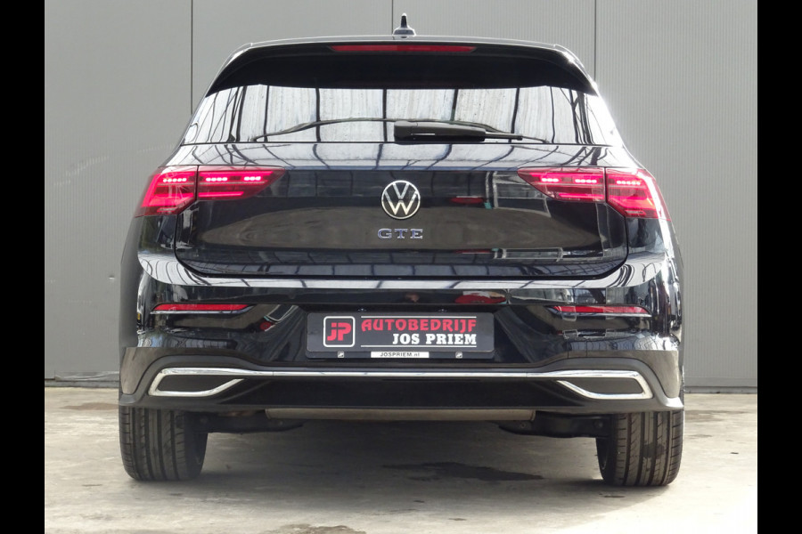 Volkswagen Golf 1.4 eHybrid GTE * PANORAMADAK * 18 INCH * IQ LIGHT !!