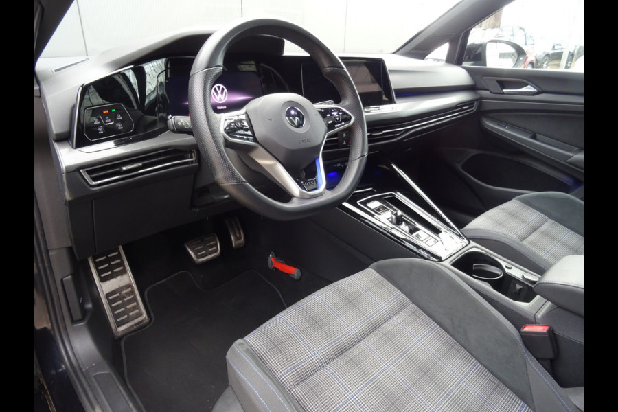 Volkswagen Golf 1.4 eHybrid GTE * PANORAMADAK * 18 INCH * IQ LIGHT !!