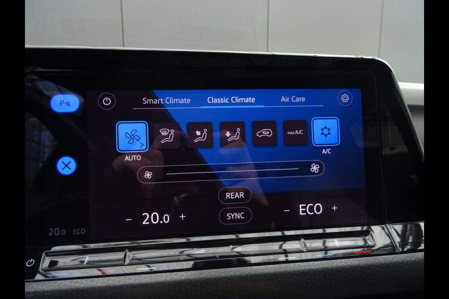Volkswagen Golf 1.4 eHybrid GTE * PANORAMADAK * 18 INCH * IQ LIGHT !!