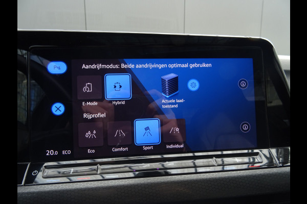 Volkswagen Golf 1.4 eHybrid GTE * PANORAMADAK * 18 INCH * IQ LIGHT !!