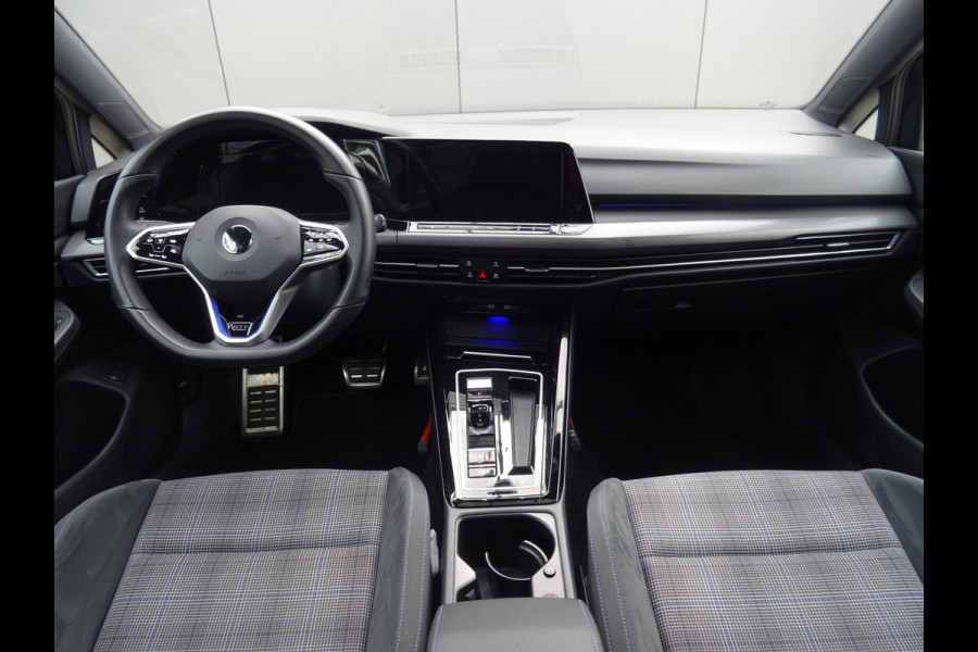 Volkswagen Golf 1.4 eHybrid GTE * PANORAMADAK * 18 INCH * IQ LIGHT !!