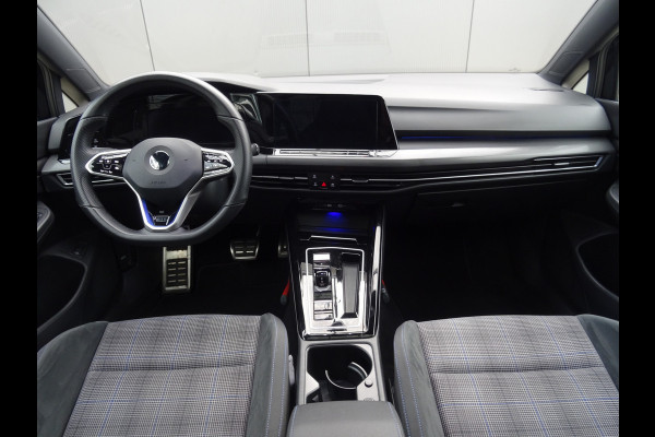 Volkswagen Golf 1.4 eHybrid GTE * PANORAMADAK * 18 INCH * IQ LIGHT !!