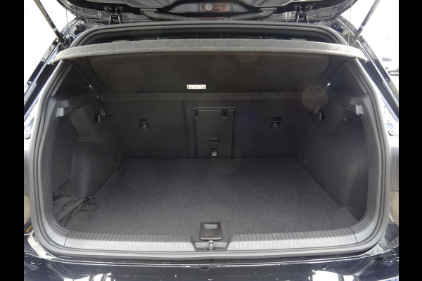 Volkswagen Golf 1.4 eHybrid GTE * PANORAMADAK * 18 INCH * IQ LIGHT !!
