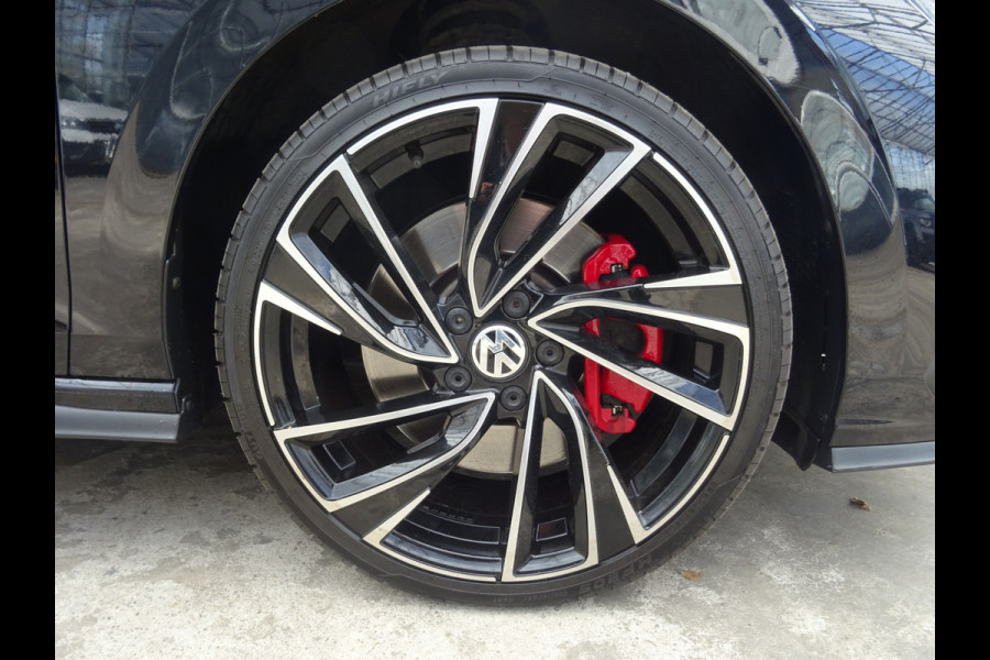 Volkswagen Golf 1.4 eHybrid GTE * PANORAMADAK * 18 INCH * IQ LIGHT !!