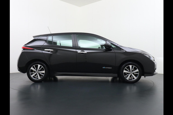 Nissan Leaf Acenta 40 kWh CAMERA | DODE HOEK | RIJKLAARPRIJS INCL. 12 MND BOVAG GARANTIE