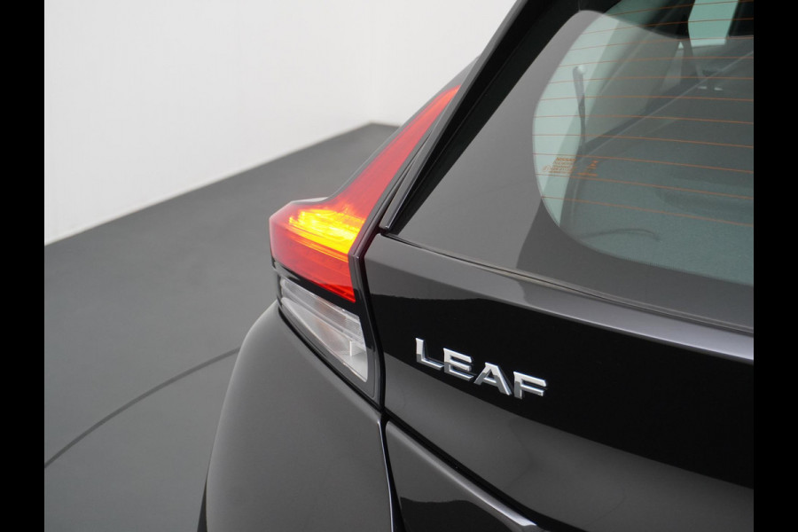 Nissan Leaf Acenta 40 kWh CAMERA | DODE HOEK | RIJKLAARPRIJS INCL. 12 MND BOVAG GARANTIE