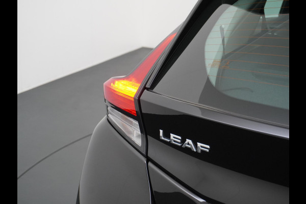 Nissan Leaf Acenta 40 kWh CAMERA | DODE HOEK | RIJKLAARPRIJS INCL. 12 MND BOVAG GARANTIE