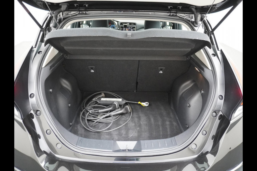 Nissan Leaf Acenta 40 kWh CAMERA | DODE HOEK | RIJKLAARPRIJS INCL. 12 MND BOVAG GARANTIE