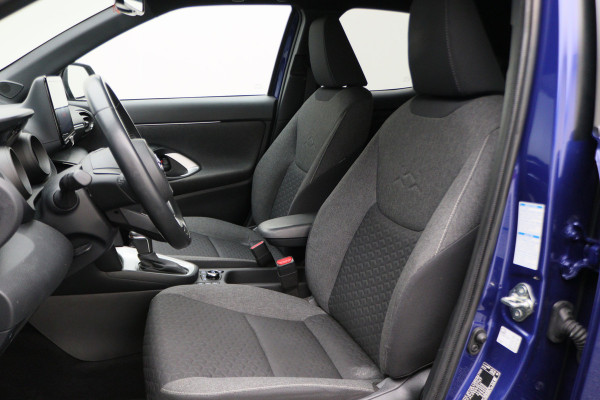 Toyota Yaris Cross 1.5 Hybrid Business Plus AWD Camera, ACC, Apple Carplay, Lane Assist, DAB, 17"