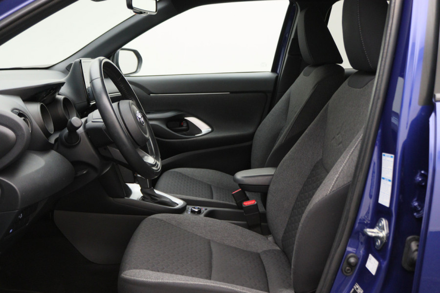 Toyota Yaris Cross 1.5 Hybrid Business Plus AWD Camera, ACC, Apple Carplay, Lane Assist, DAB, 17"