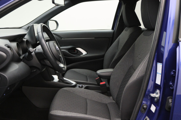 Toyota Yaris Cross 1.5 Hybrid Business Plus AWD Camera, ACC, Apple Carplay, Lane Assist, DAB, 17"