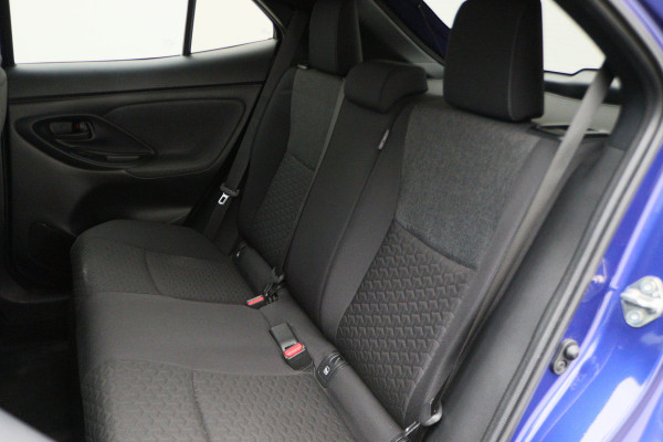 Toyota Yaris Cross 1.5 Hybrid Business Plus AWD Camera, ACC, Apple Carplay, Lane Assist, DAB, 17"