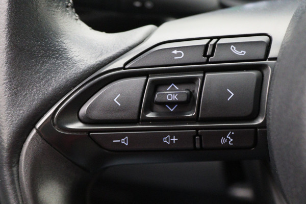 Toyota Yaris Cross 1.5 Hybrid Business Plus AWD Camera, ACC, Apple Carplay, Lane Assist, DAB, 17"