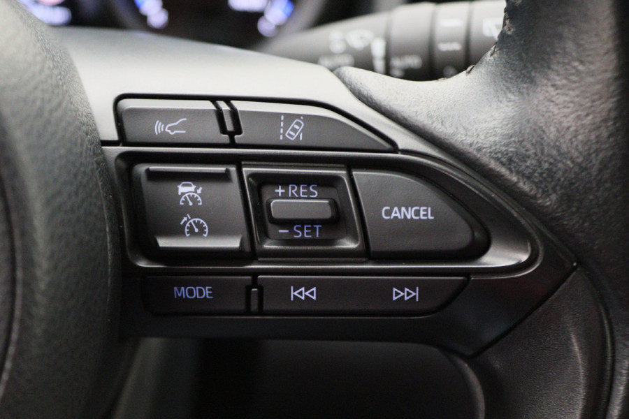 Toyota Yaris Cross 1.5 Hybrid Business Plus AWD Camera, ACC, Apple Carplay, Lane Assist, DAB, 17"