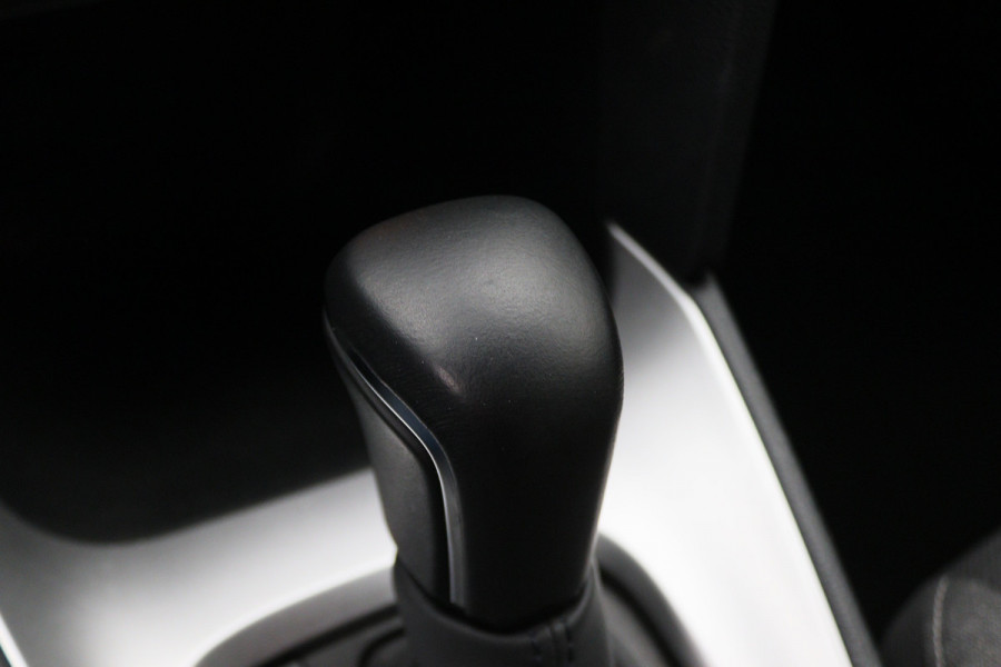 Toyota Yaris Cross 1.5 Hybrid Business Plus AWD Camera, ACC, Apple Carplay, Lane Assist, DAB, 17"