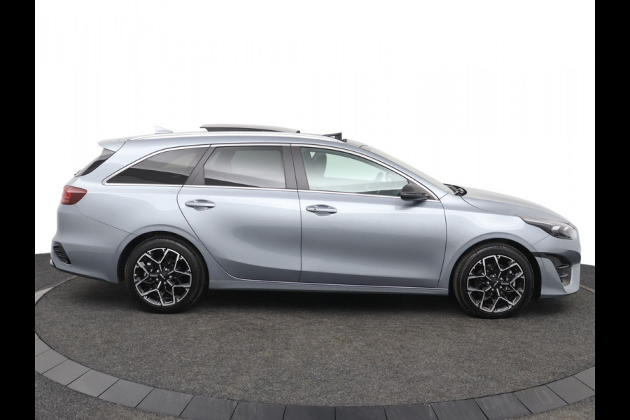 Kia Ceed Sportswagon 1.5 T-GDi GT-Line Automaat - Adaptive Cruise - Navigatie - Stoel/Stuurverwarming - Schuif/-kanteldak - Apple Carplay/Android Auto - Fabrieksgarantie 04-2031