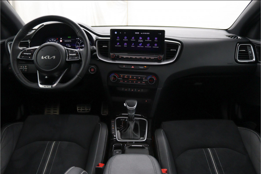 Kia Ceed Sportswagon 1.5 T-GDi GT-Line Automaat - Adaptive Cruise - Navigatie - Stoel/Stuurverwarming - Schuif/-kanteldak - Apple Carplay/Android Auto - Fabrieksgarantie 04-2031