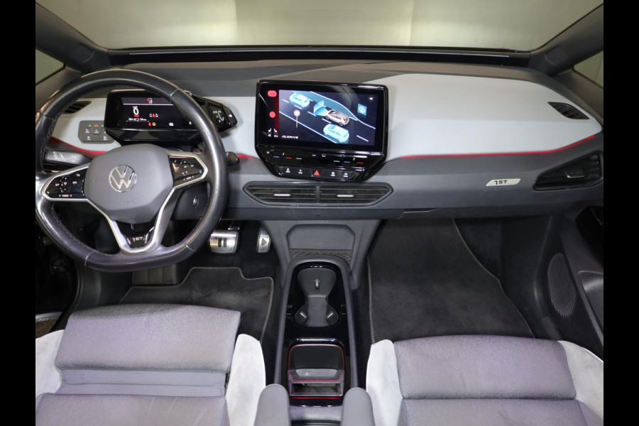 Volkswagen ID.3 First Max 58 kWh 204pk | Navigatie | Parkeersensoren | Keyless | Led Matrix | Camera | Electr.verstelbare voorstoelen